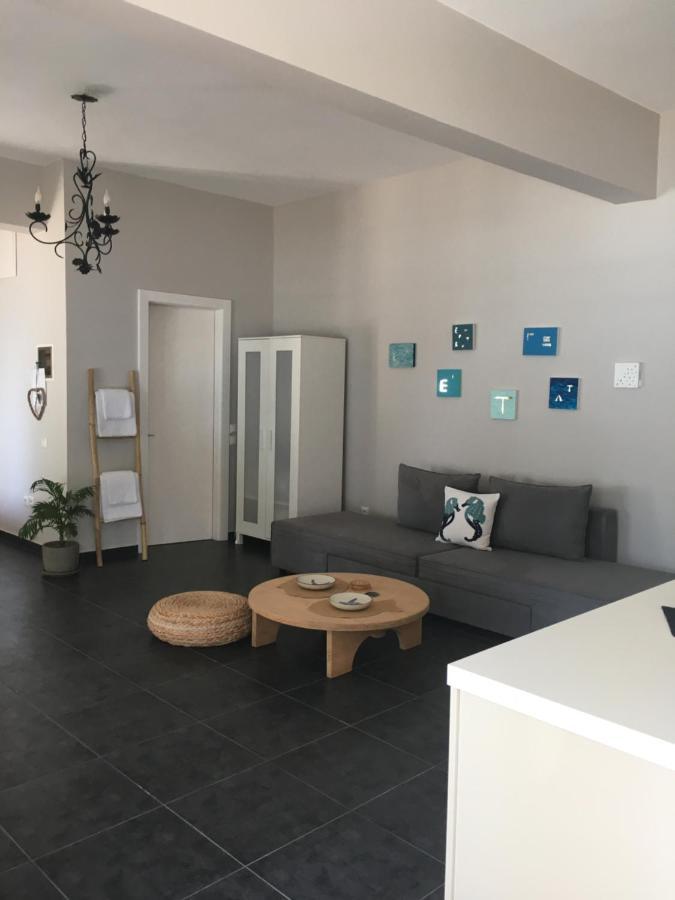 Secret Bay Apartment Palaiontsiflikion Exterior photo