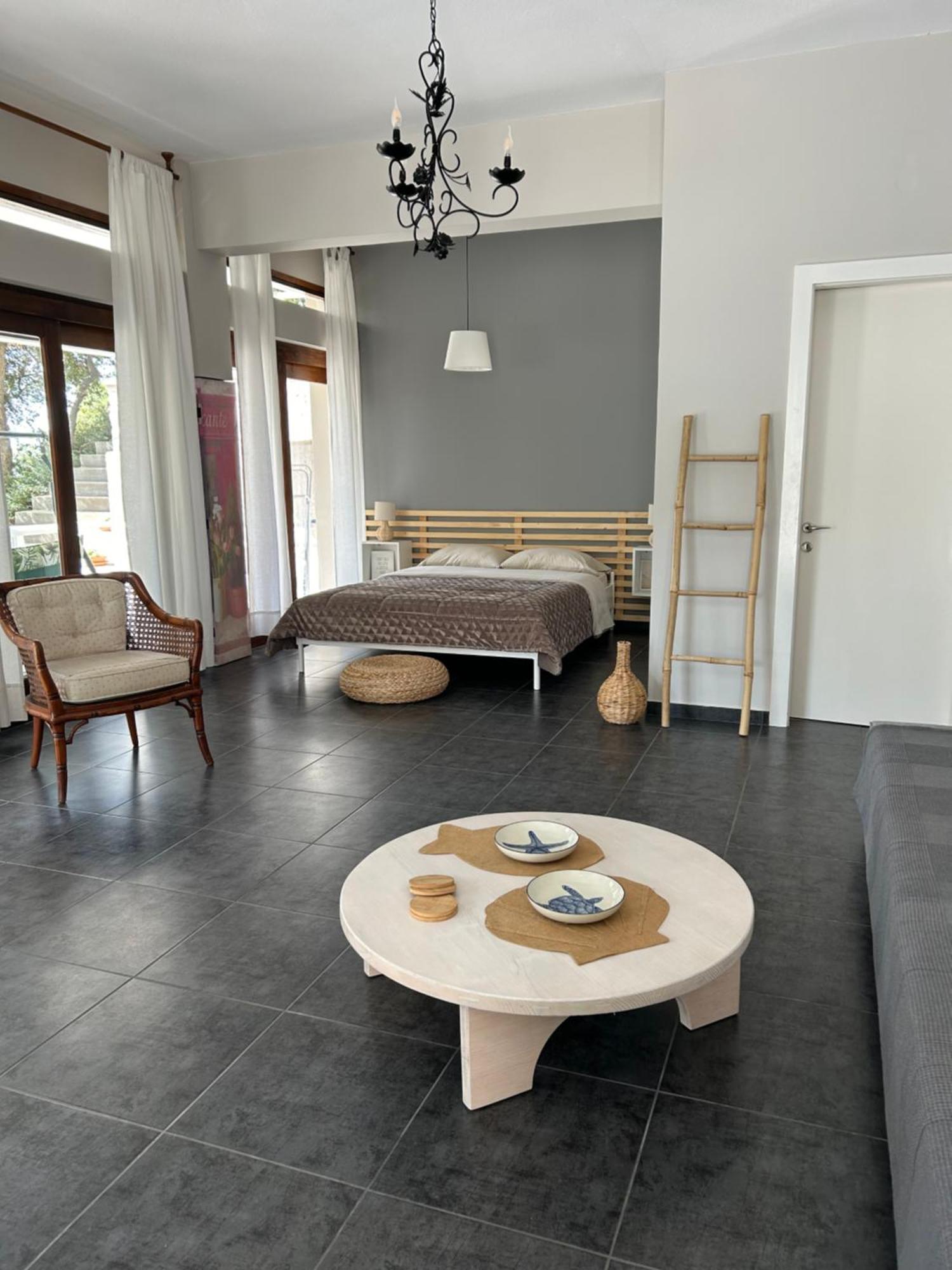 Secret Bay Apartment Palaiontsiflikion Exterior photo